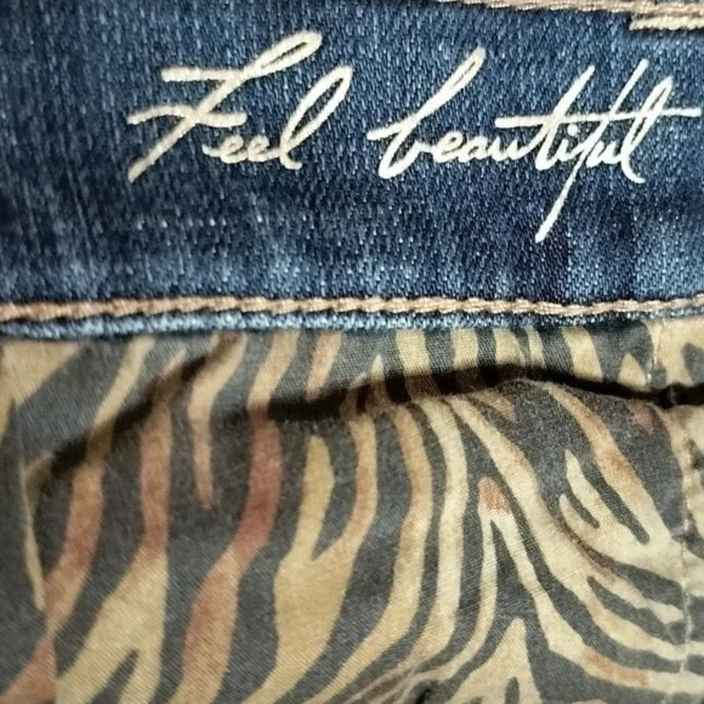 White House Black Market Noir Flare Jeans Women's Size 14R Blue Denim Jeans‎